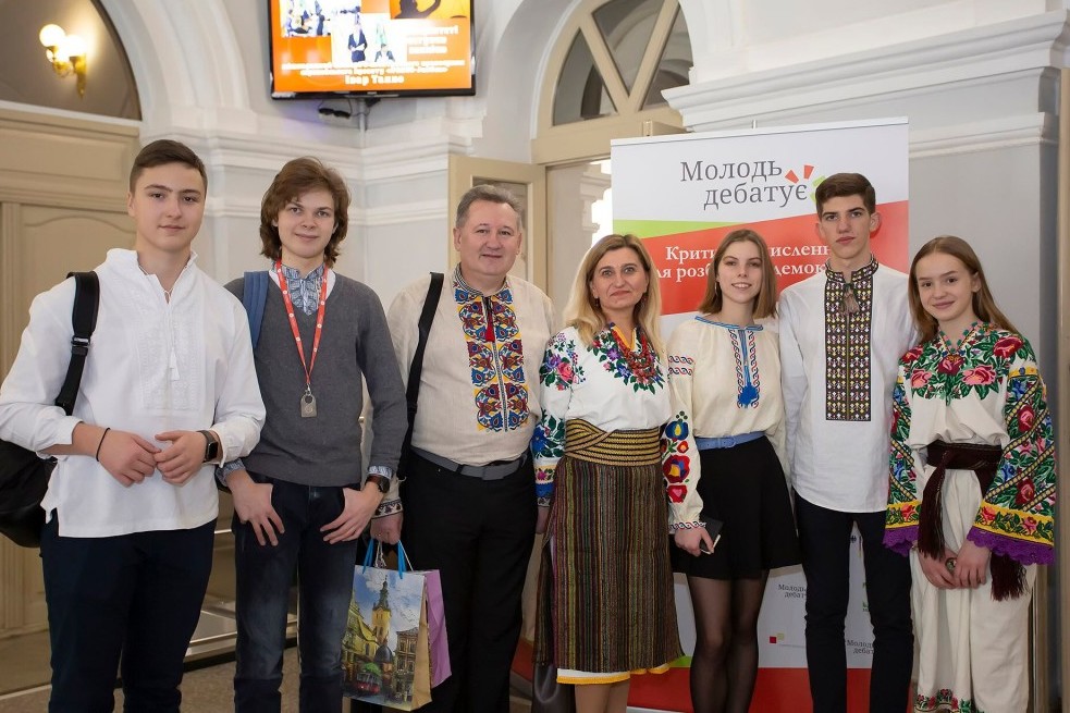Учні Чернігівщини їдуть на міжрегіональні дебати
